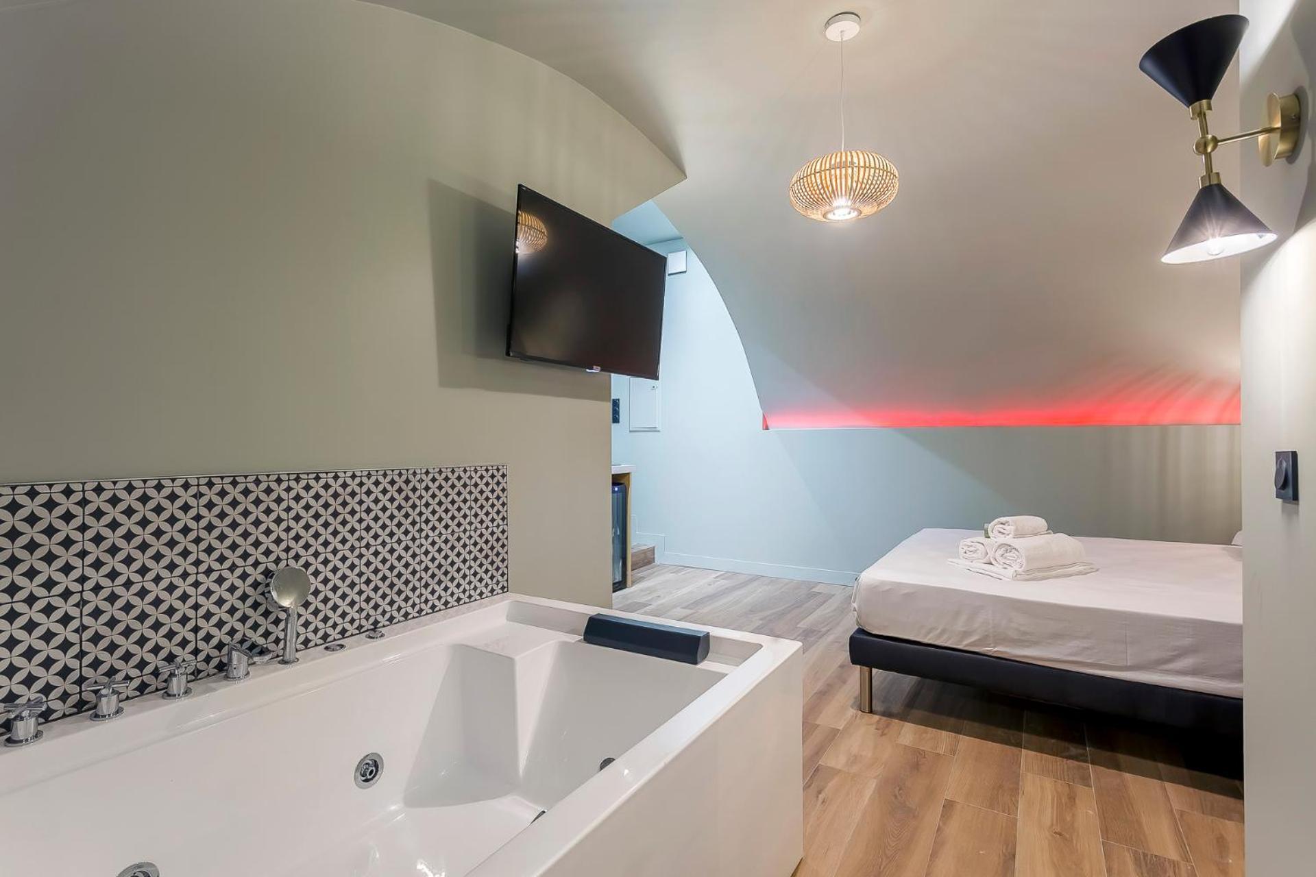 Suite Romantique Balneo Centre Lione Esterno foto