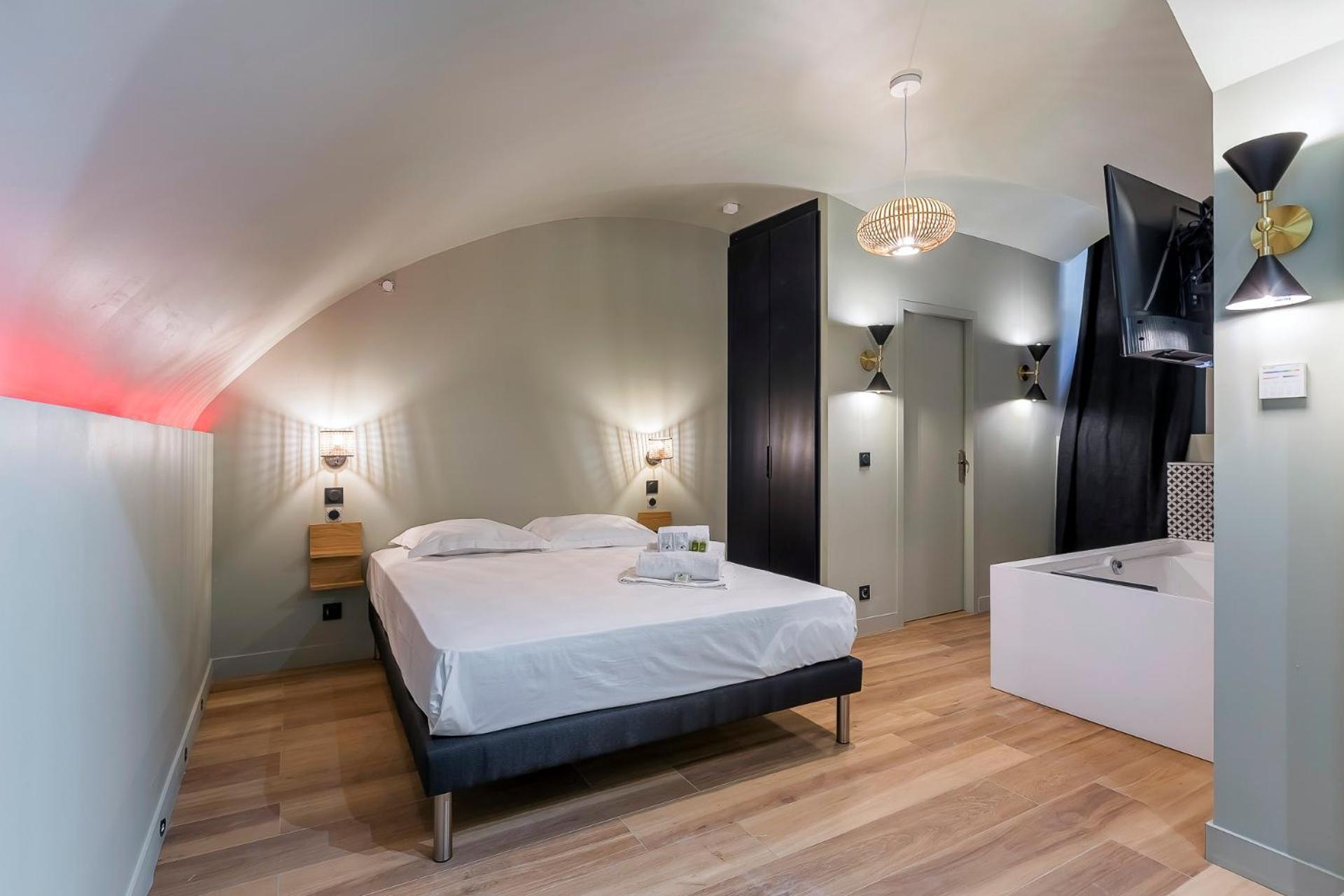 Suite Romantique Balneo Centre Lione Esterno foto