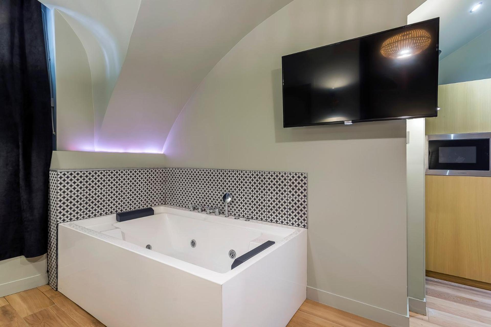 Suite Romantique Balneo Centre Lione Esterno foto